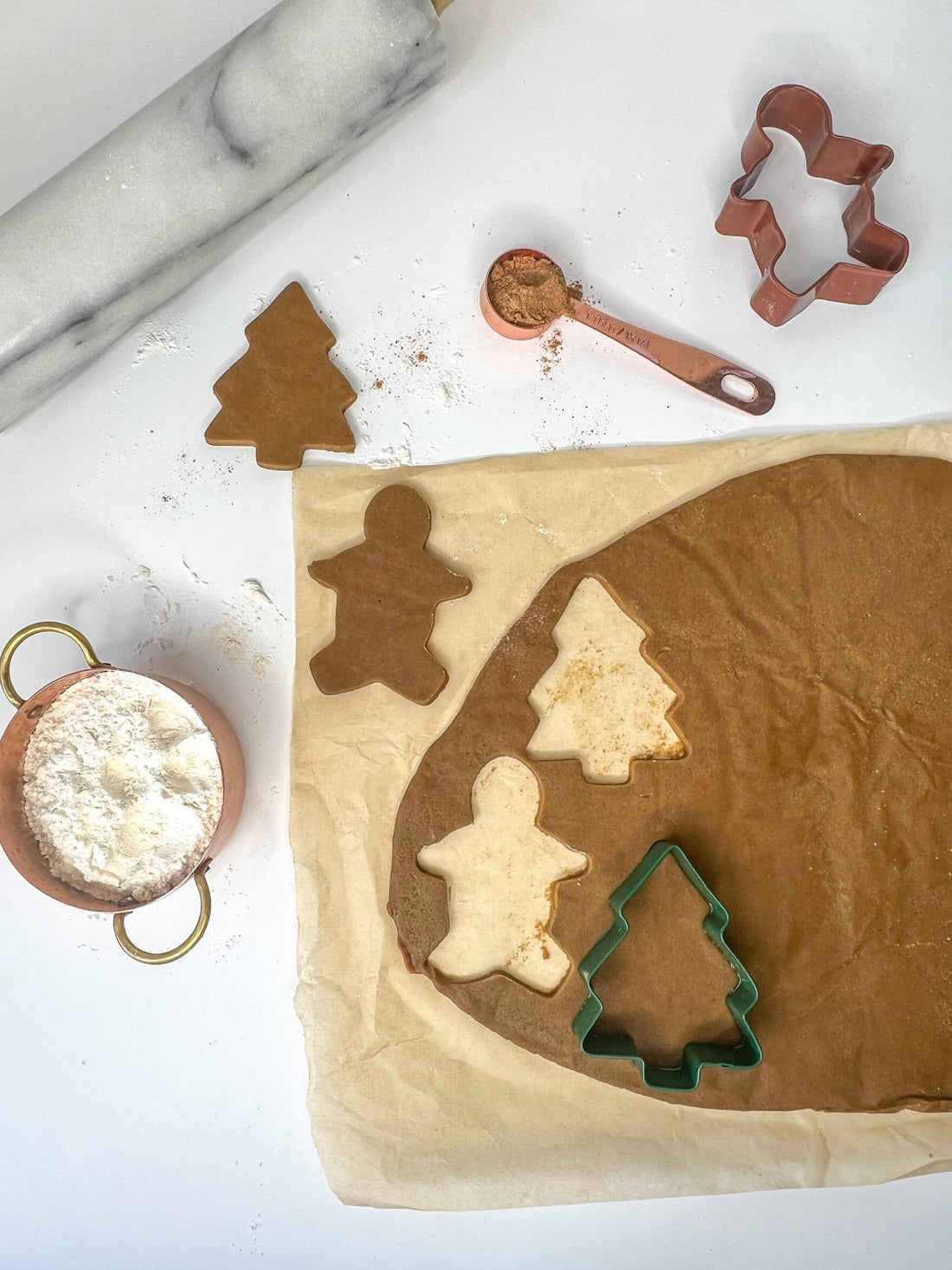 How to roll out your cookie dough without adding in extra flour - Bake it by Giovannellis