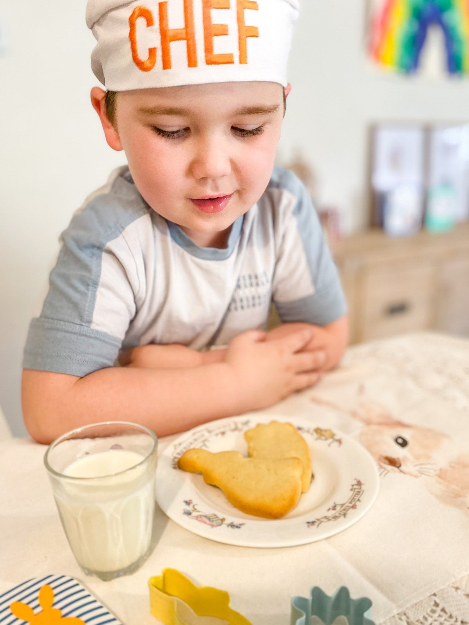 Kids Mad Hatter Easter Decorating Class - Bake it by Giovannellis