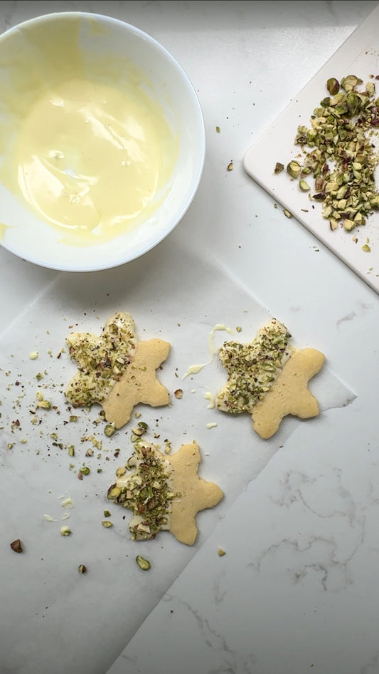 Pistachio & White Chocolate Shortbread Snowflake Cookies ❄️