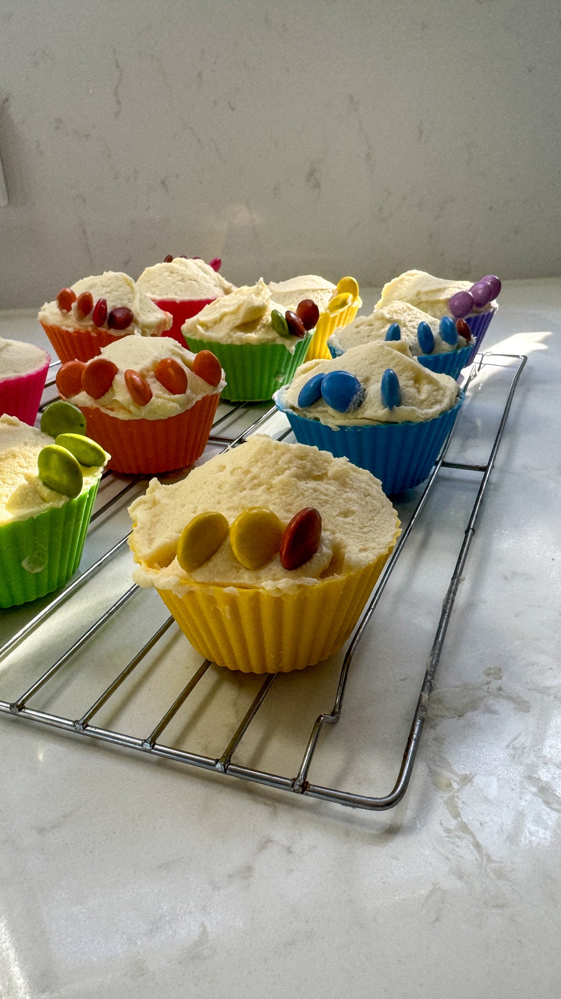 How to keep the shape of your Silicone Cupcake Moulds when baking