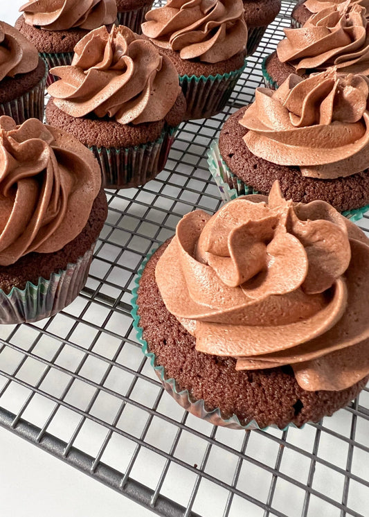 Chocolate Cupcakes Instructions - Bake it by Giovannellis