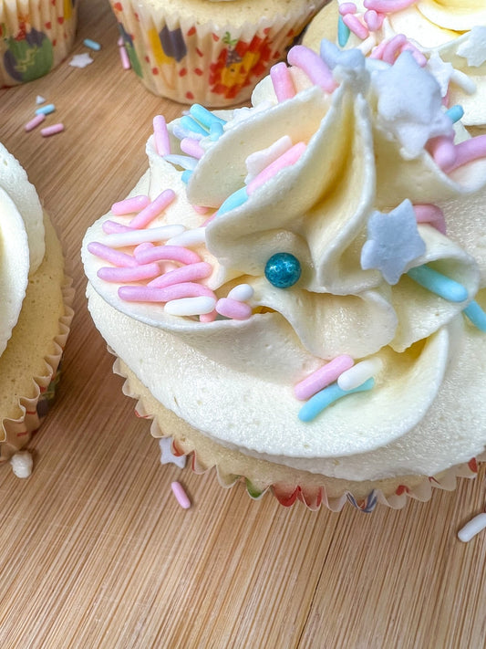How to get light, fluffy and white buttercream - Bake it by Giovannellis