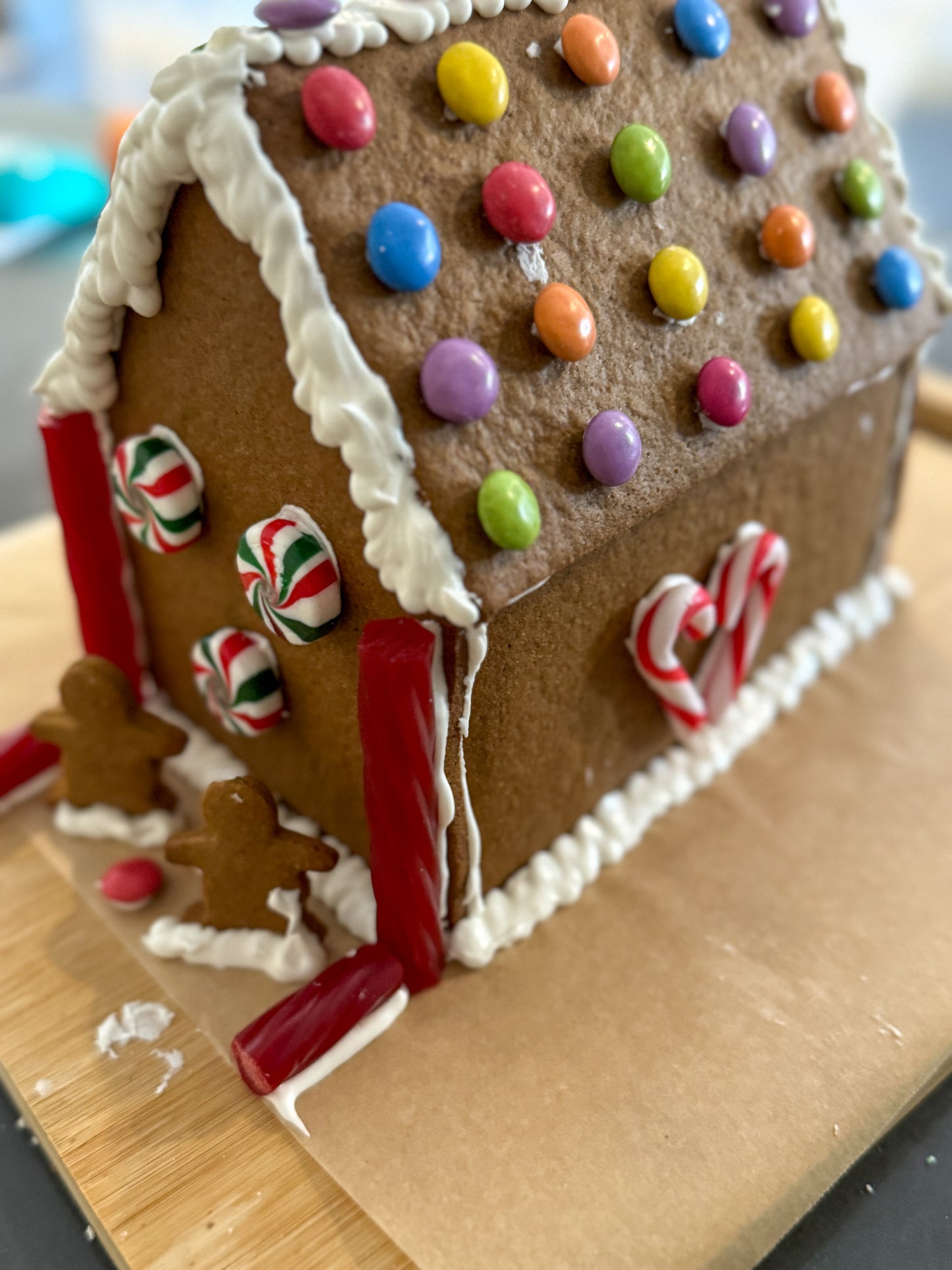 Gingerbread house kit