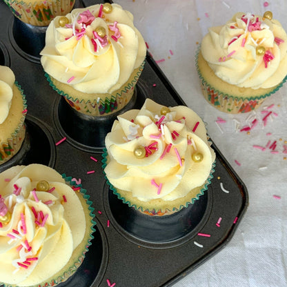 Vanilla Cupcakes with Buttercream Baking Mix - Bake it by Giovannellis